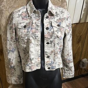 Hot Kiss Floral Print Jean Jacket